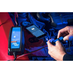 Chargeur de batterie Victron Blue Smart IP65 12V-15A BPC121531064R